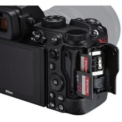 NIKON Z5 24-50MM Lensli Fotoğraf Makinesi