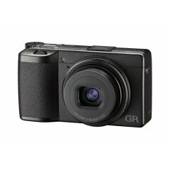 Ricoh GR III Kompakt Dijital Fotoğraf Makinesi