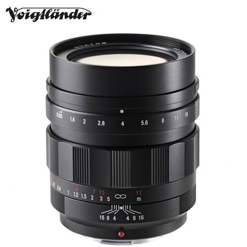 Voigtlander Nokton 42.5mm f / 0.95 Lens (MFT)