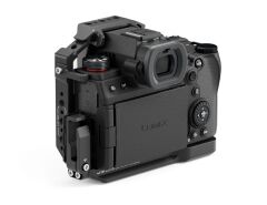 Tilta TA-T50-HCC-B Panasonic  S5 II/IIX için Yarım Kamera Kafesi