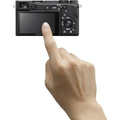 Sony A6400 18-135mm F/4 Lens Kit