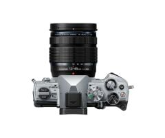 Olympus 12-45mm f / 4 PRO Lens